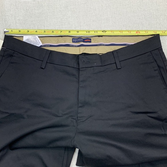 Dockers Khaki Lux Cotton Stretch Men's Straight Fit Flat Front Pant Size 36x34 - Picture 7 of 9